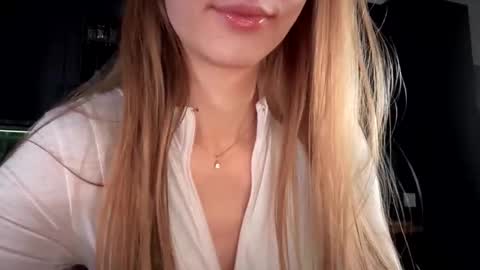 Bella online show from February 13, 4:36 am