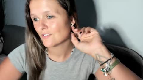 SomeonesDay online show from September 14, 5:38 am