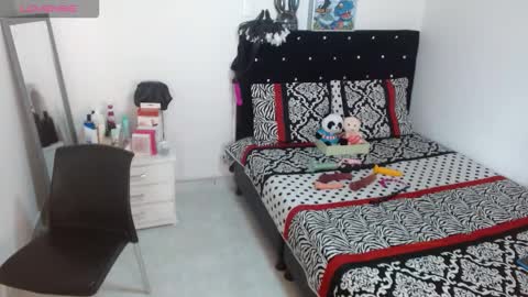 sonialatin69 online show from October 20, 12:30 pm