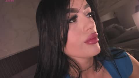 Sophi online show from April 20, 1:14 pm
