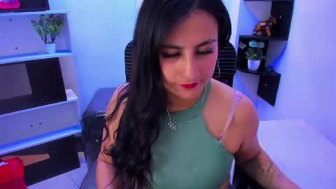 sophi_hardd online show from June 3, 1:45 pm
