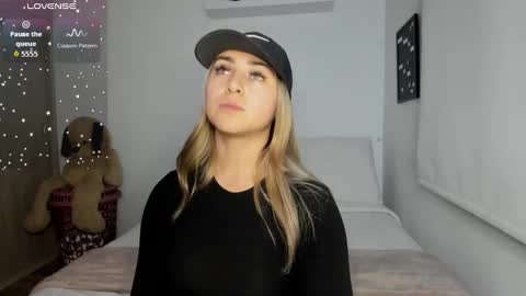 Sofi online show from September 30, 3:12 am