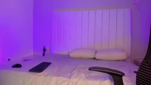 Michelle online show from March 24, 2:22 pm