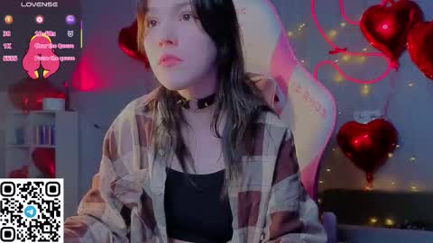 sophie_nomenal_ online show from February 12, 7:10 am