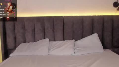 sophie_smith19 online show from October 4, 3:16 pm