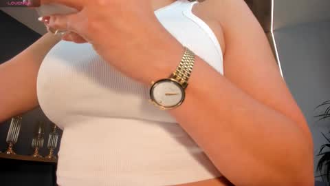 Sophie online show from October 27, 12:50 am