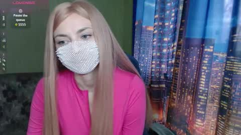 Sophie online show from March 21, 8:52 am