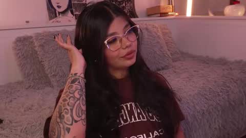 Sophiee  online show from March 25, 4:06 am