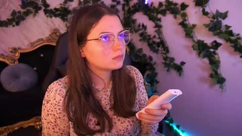 sophieedreams online show from October 17, 3:15 pm