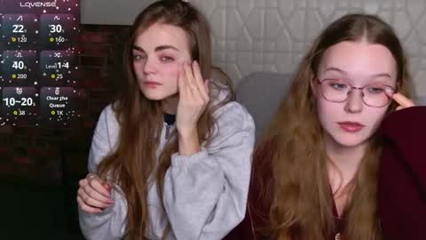 Sophie and my bestie Mandy    online show from November 9, 2:35 pm