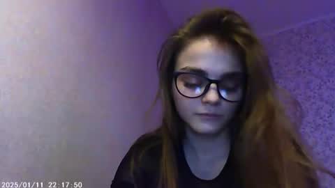 Sophie and my bestie Mandy    online show from January 11, 12:01 am