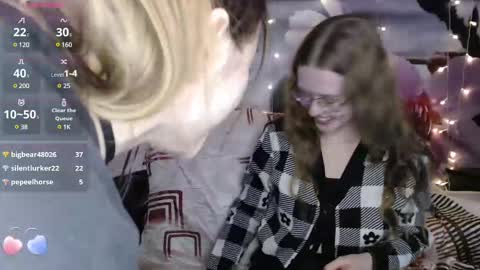 Sophie and my bestie Mandy    online show from February 22, 1:12 pm