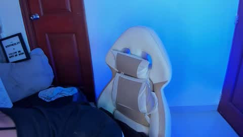   Sophie  online show from February 13, 7:48 pm