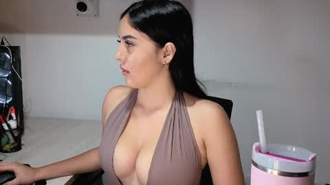 Sophiee online show from April 25, 12:35 am