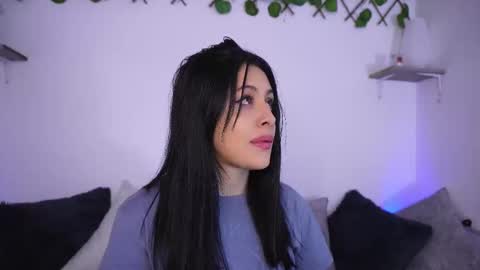 Sophiie online show from November 19, 11:32 am