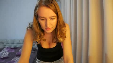 Sophi online show from May 3, 1:25 pm