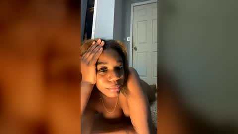 soupypie7 online show from June 17, 1:40 am