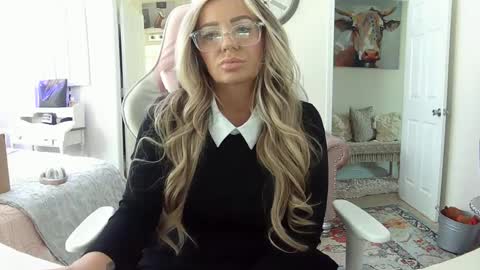 Your Barbii online show from February 18, 3:21 pm