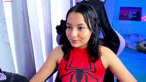 Lili online show from December 3, 9:01 pm