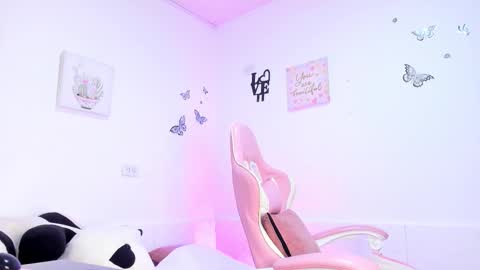 Alicia PVT OPEN online show from October 18, 12:03 am