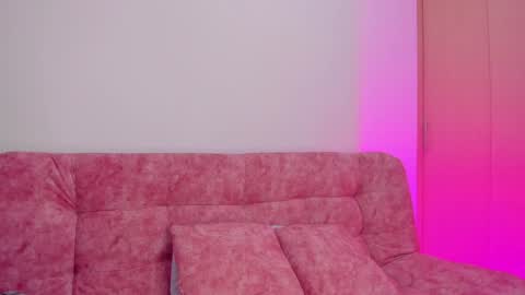 Instagram Soyamandaa  1 online show from December 12, 10:20 pm