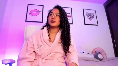 Juliana online show from January 23, 12:46 am