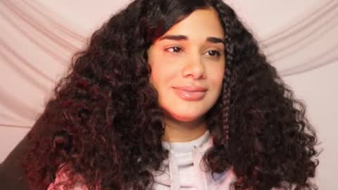 You want to talk to me more personal follow me in My Channel VIP  50 the discount       online show from February 25, 11:48 pm