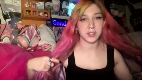 Pixie online show from May 25, 1:59 am