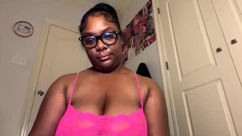 spreadthatassssssssss online show from June 7, 10:44 am