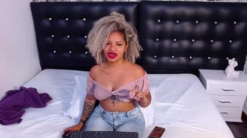 squirter_girl69 online show from December 4, 5:55 pm