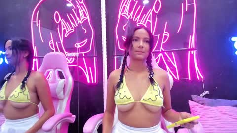 staarlightt online show from October 4, 10:14 pm