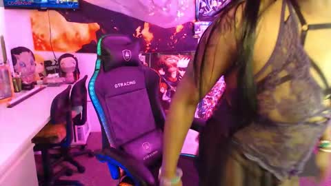 Stacie Badd online show from March 12, 9:17 pm