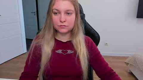 Stacy  online show from September 29, 9:58 am