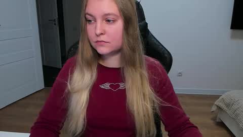 Stacy  online show from November 14, 4:18 pm