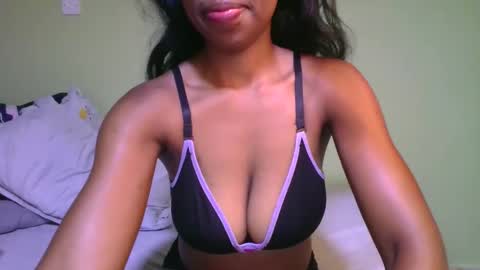 stacy_queenl online show from December 4, 1:08 am