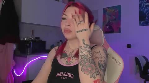 Stacy online show from February 13, 2:51 pm