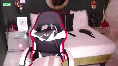 Welcome Im VICTORIA  Your love is my passion activate my love and moaning with your tips and enjoy with me online show from February 23, 4:55 am