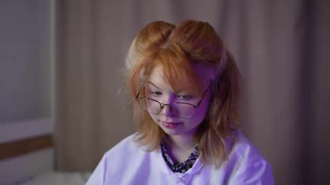 Stella online show from September 17, 1:47 am