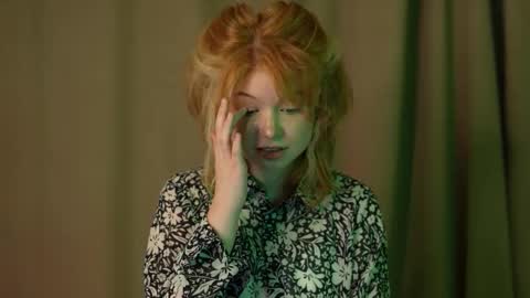 Stella online show from September 18, 1:48 am