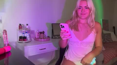 stella1005 online show from September 16, 6:54 am