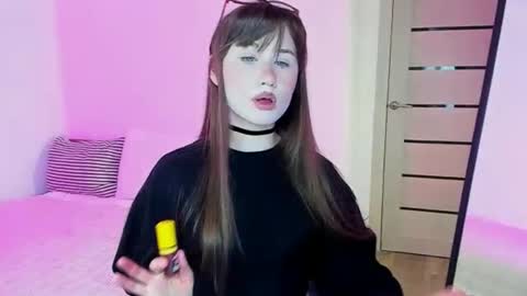 stella_sunny online show from November 30, 2:27 am