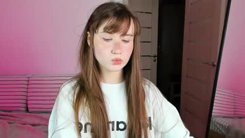 stella_sunny online show from September 16, 4:42 am