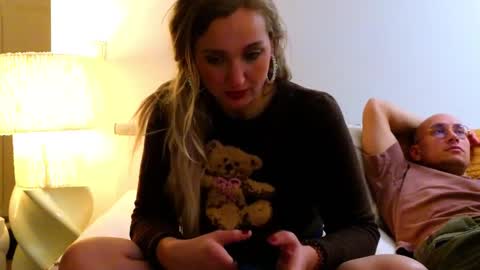 StellaFlowerPower online show from November 6, 9:32 pm