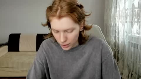 S T E L L A online show from April 13, 11:00 am