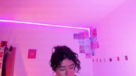 Stephanie  online show from February 9, 3:43 am