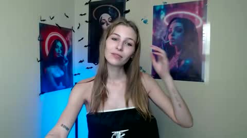 Amalia online show from October 31, 1:15 pm