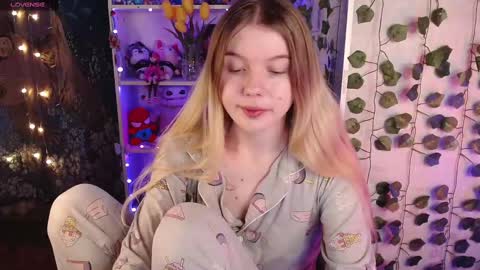 Juli online show from March 7, 1:42 am