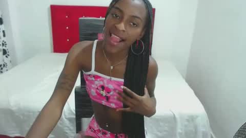 strawberrygil_hot87 online show from March 11, 6:52 pm