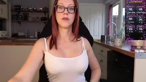 Amorina online show from October 11, 1:36 pm