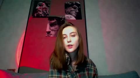 LINA online show from February 8, 5:29 pm